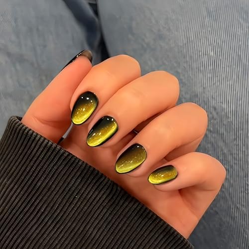 KQueenest Soft Gel Press on Nails Kurz Oval, Schwarz Gold Cat Eye Press on Nails Kurz Mandel, Sparkly Shiny Dark Fake Nails Set, Reusable Chrome Goth Glue on Nails for Women, 30 Pcs von KQueenest