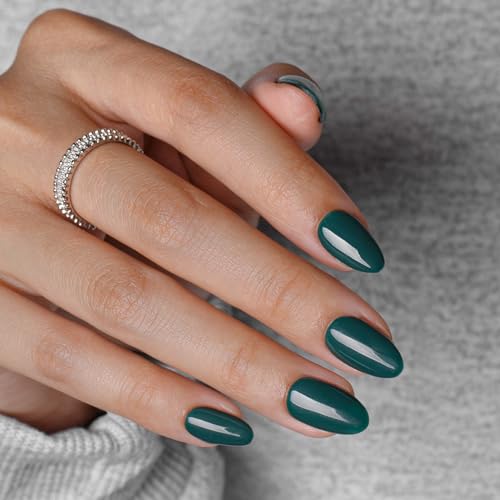 KQueenest Soft Gel Press on Nails Kurz – Sheer Dunkelgrün Nägel zum Aufkleben Kurz Runde, Einfarbig Fake Nails mit Kleber, Glänzend Smaragd Mandel Künstliche Nägel Set für Frauen & Mädchen, 24 Stück von KQueenest