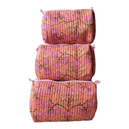KRAAFTY Set mit 3 gesteppten Baumwollbeuteln, bedruckt, Reise-Kultur- und Kosmetik-Organizer-Taschen, handgefertigtes Aufbewahrungsbeutel-Set für Damen, Pfirsich-Blumendruck-Set, Small / Medium KRAAFTY Set mit 3 gesteppten Baumwollbeuteln, bedruckt, Reise-Kultur- und Kosmetik-Organizer-Taschen, handgefertigtes Aufbewahrungsbeutel-Set für Damen, Pfirsich-Blumendruck-Set, Small / Medium von KRAAFTY