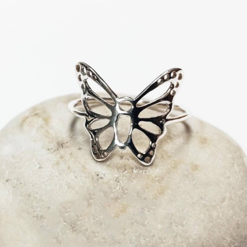 Filigraner Schmetterling Ring, Sterling Silber Süßer Spitzenring, Stapelbarer Midi Filigraner Beliebte Boho Ring von KRAMIKE