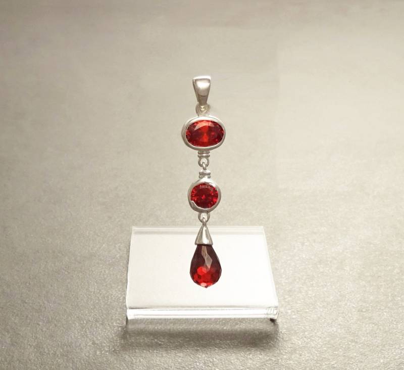 Granat Rot Anhänger 925 Sterling Silber Januar Geburtsstein von KRAMIKE