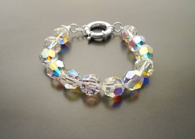 Kristallarmband, Regenbogen Borealis Reflections Kristallperlenarmband, 10 Mm Steinperlenkugeln Schmuck, Sterlingsilber-Federringverschluss von KRAMIKE