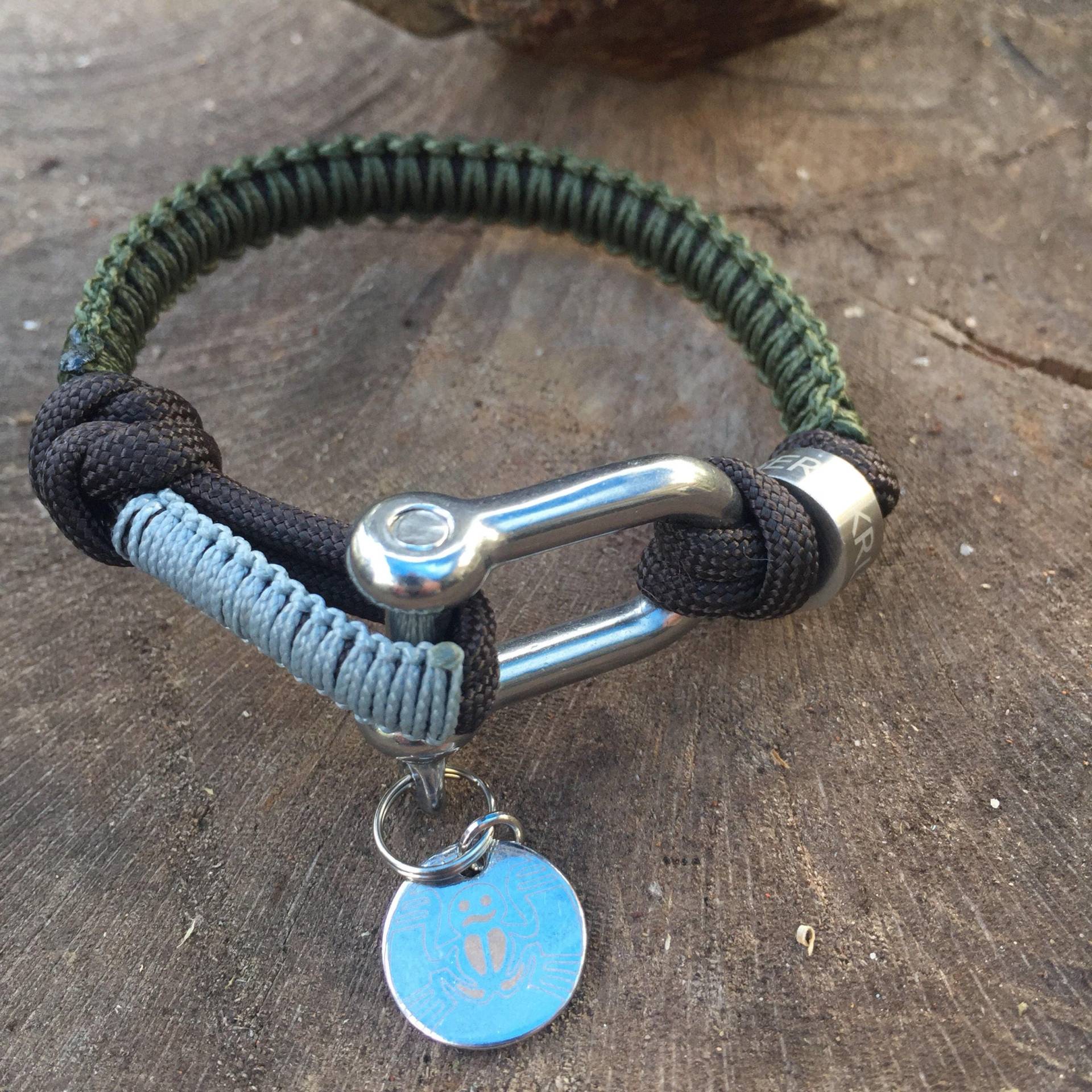 Armband Aus Microcord Und Stahl Armband Aus Microcord Und Stahl von KRUGEREDC