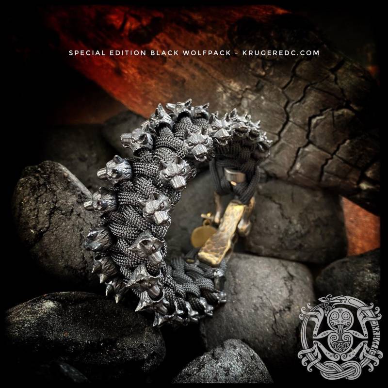 Handgefertigtes Paracord Armband Aus Messing Mit Verstellbarem Schäkel Handgefertigtes Paracord Armband Aus Messing Mit Verstellbarem Schäkel von KRUGEREDC
