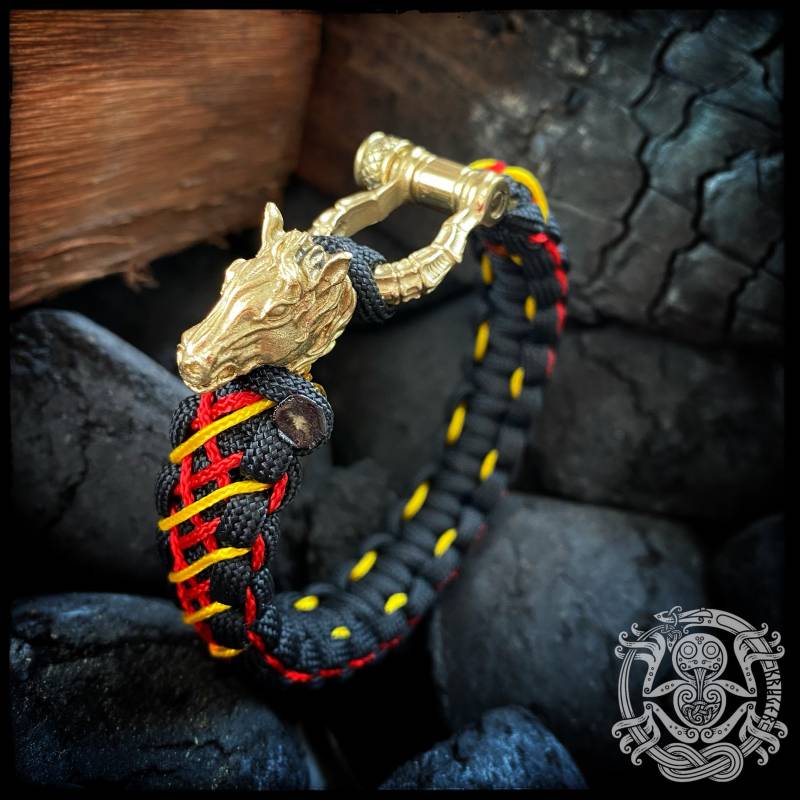 Hengst Paracord Armband von KRUGEREDC