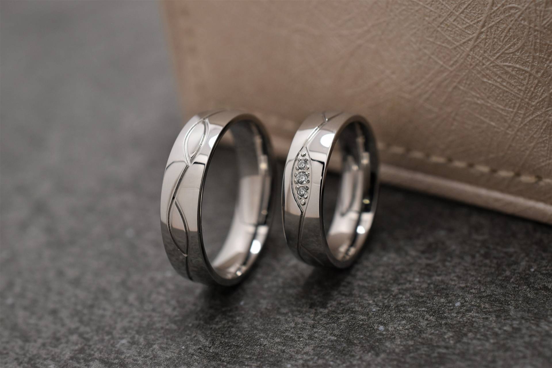 Paar Ehering Set, Edelstahl Versprechen Ring Seine Und Ihr Ringe, Hochzeit Jahrestag Ring, Stahl Eheringe Bands von KRUTOjewelry