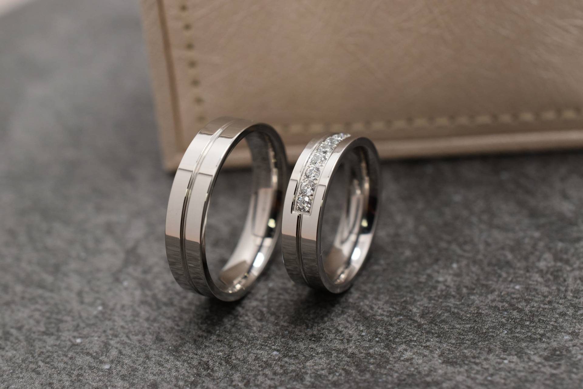 Paar Ehering Set, Edelstahl Versprechen Ring Seine Und Ihre Ringe, Hochzeit Jubiläum Ring, Stahl Eheringe Bänder von KRUTOjewelry