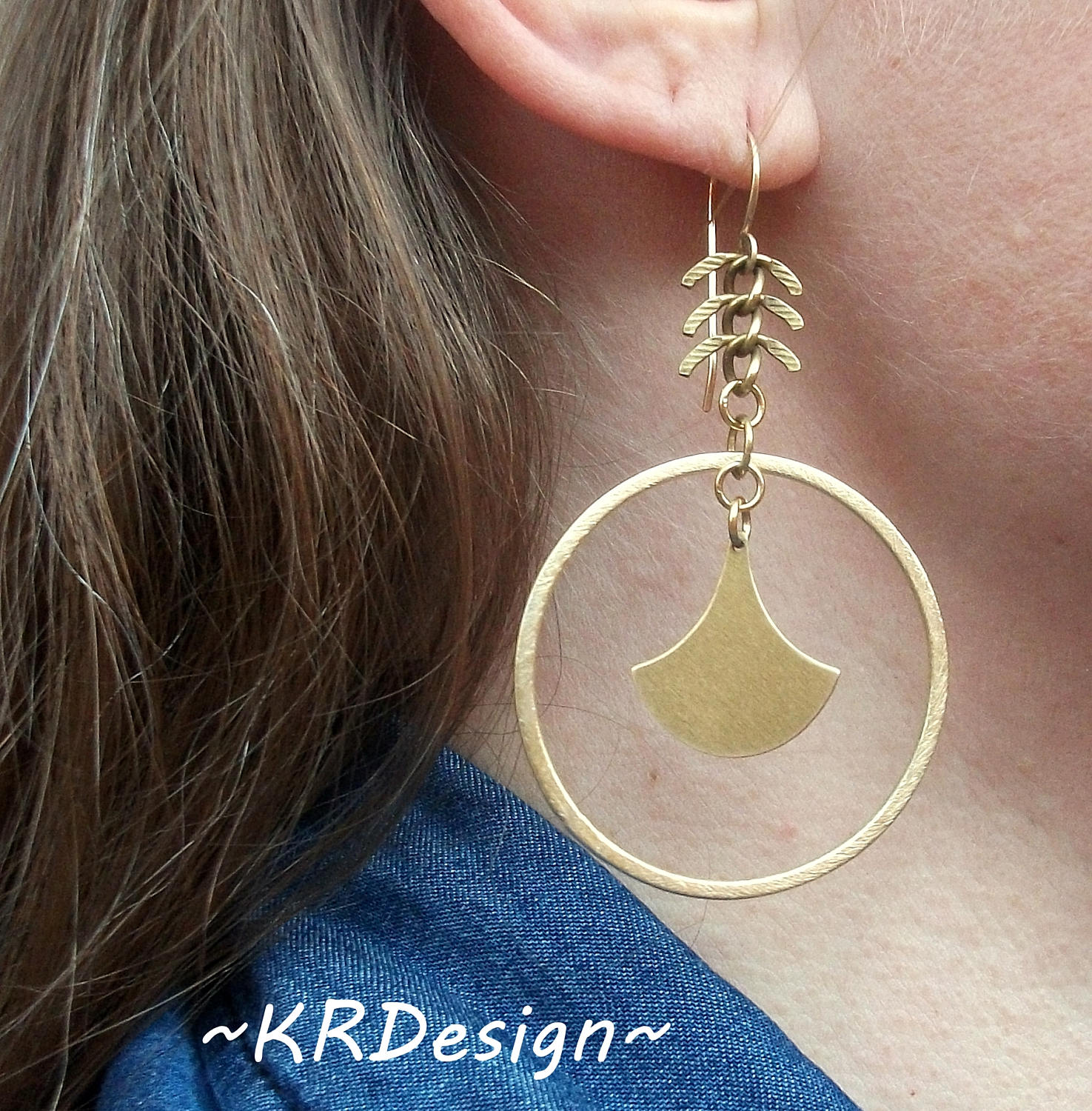 Fishbone Baumeln Hoop Ohrringe Vergoldete Messing Chandelier Ohrringe Fishbone Baumeln Hoop Ohrringe Vergoldete Messing Chandelier Ohrringe von KRaczJewelry