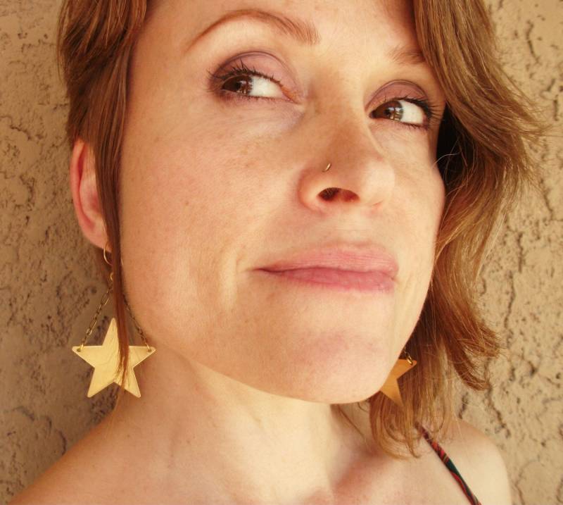 Messing Stern Ohrringe Handgemachte Gold Fill Ohrhaken von KRaczJewelry