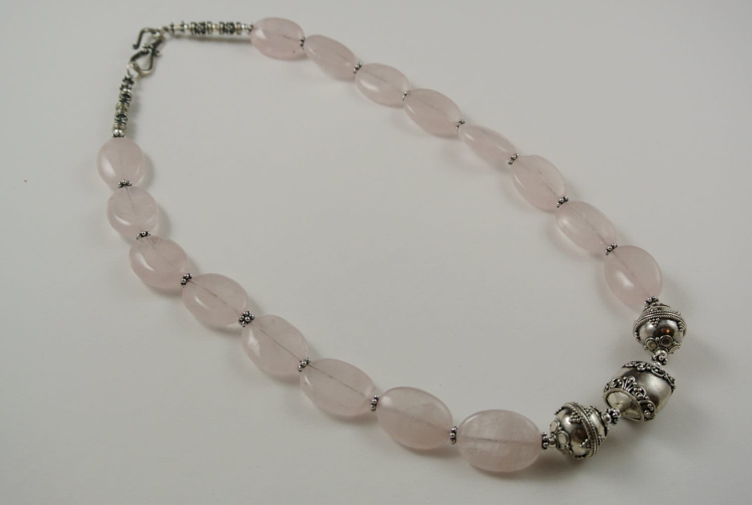 Rosenquarz Und Sterling Silber Halskette Rosenquarz Und Sterling Silber Halskette von KRiceDesigns