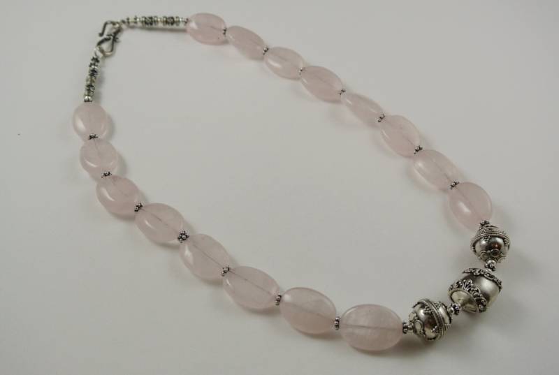 Rosenquarz Und Sterling Silber Halskette Rosenquarz Und Sterling Silber Halskette von KRiceDesigns