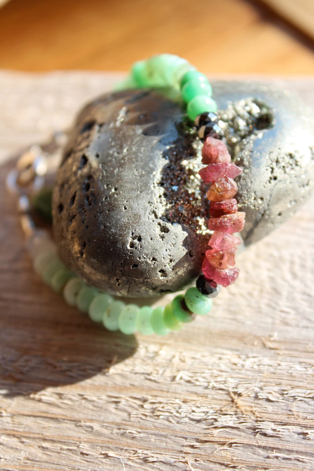 Wanderlust Armband/Roh Turmalin Wanderlust Armband/Roh Turmalin von KTATDesigns