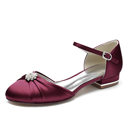 KUHAOFEU Damen Niedrige Absatz Brautschuhe Runde Zehen Ballerinas Satin Plissee Strass Hochzeitsschuhe mit Knöchelriemen,Burgundy,36 EU von KUHAOFEU