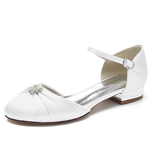 KUHAOFEU Damen Niedrige Absatz Brautschuhe Runde Zehen Ballerinas Satin Plissee Strass Hochzeitsschuhe mit Knöchelriemen,Weiß,38 EU von KUHAOFEU