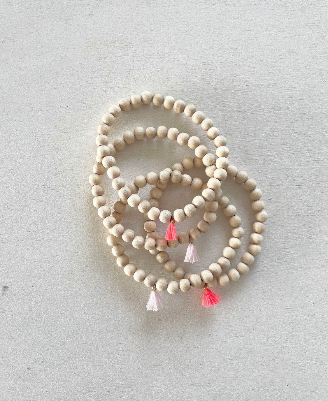 Armband Mit Quaste Armband Mit Quaste von KUKKApunkt
