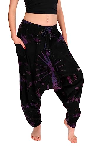 KUNST UND MAGIE Batik Damen Hose Tie Dye Baumwoll Yoga Haremshose Wellnesshose Pluderhose Ballonhose, Farbe:Schwarz/Lila von KUNST UND MAGIE