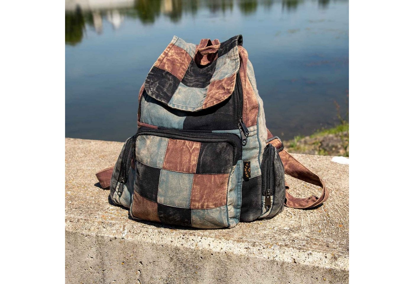 KUNST UND MAGIE Schultertasche Kunst& Magie Bunt Hippie Rucksack "No Waist" Stonewashed Nepal Fair von KUNST UND MAGIE