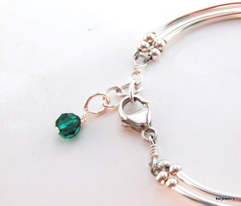Smaragd Swarovski Kristall Kann Birthstone Verstellbare Armband Modern Und Zart Für Jeden Besonderen Anlass Geschenk, Hochzeiten Oder Sie von KVRJewelry