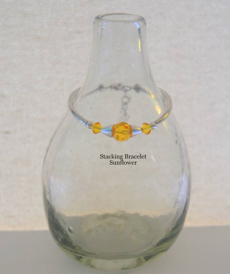 Sonnenblume Swarovski Kristall Kühn Modern Verstellbare Stapel Armbänder Für Brautjungfern, Mütter Und Geburtstag Mädchen von KVRJewelry
