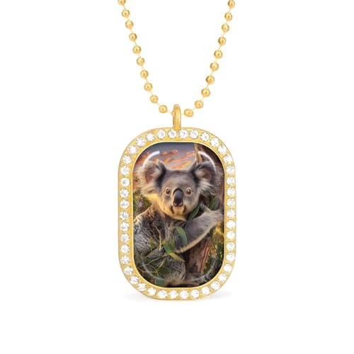 KWQDOZF Halskette mit Anhänger „Koala sitzt im Baum unter Sonnenuntergang für Damen, modisch, quadratisch, Gold/Splitterkette, Diamant-Lünette von KWQDOZF