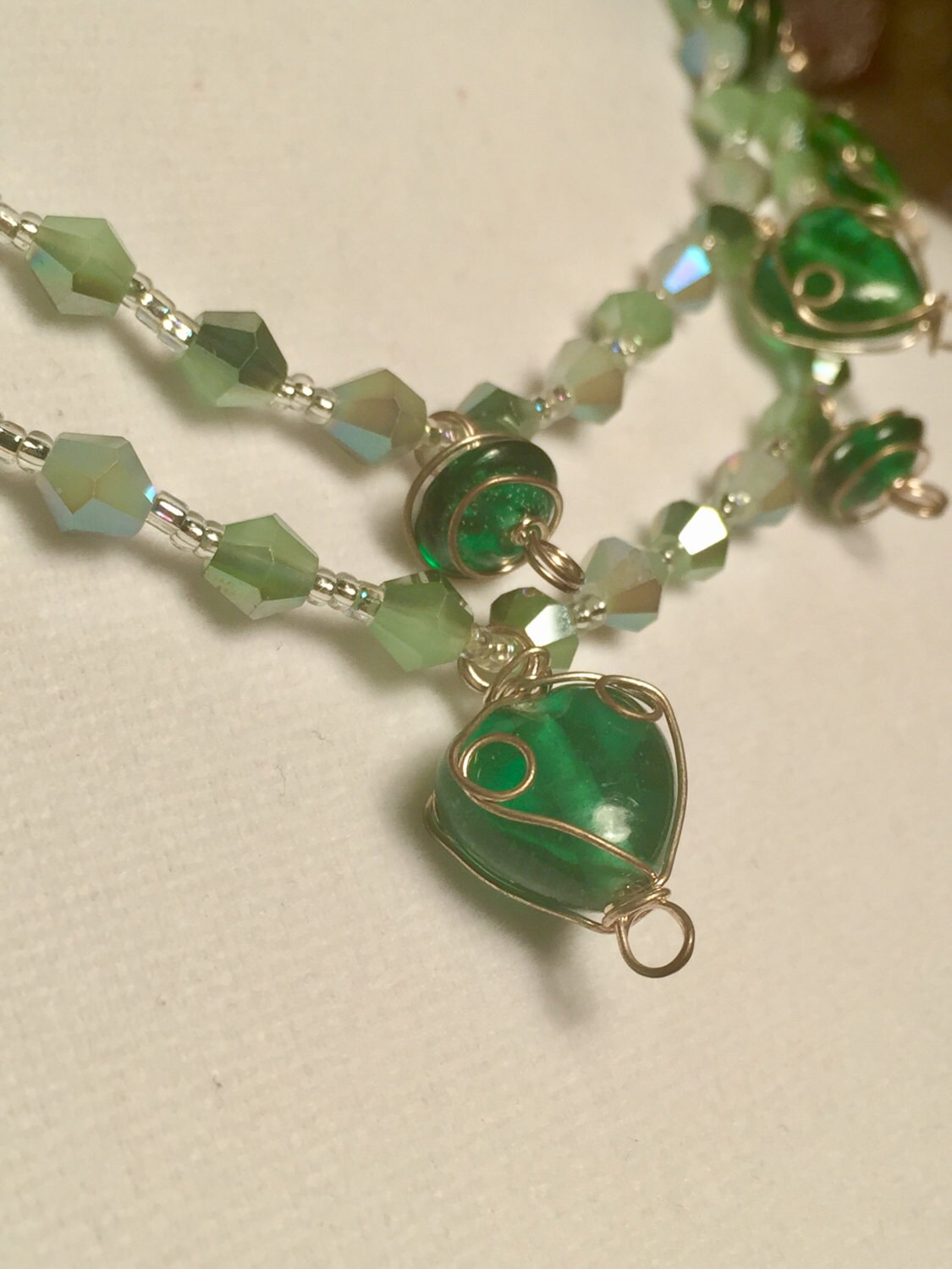 Funkelnde Grün Und Silber Doppel-strang Kette Mit Kristall Glas Perlen Funkelnde Grün Und Silber Doppel-strang Kette Mit Kristall Glas Perlen von KWcouture