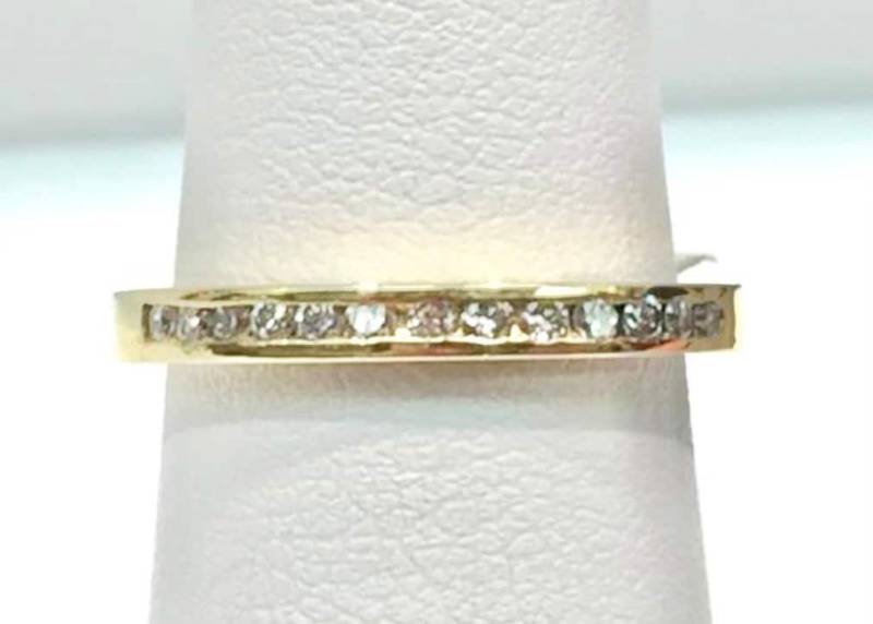 Diamant Band , in 14K Gelbgold Ring Channel Set Diamanten Ehering Trauring von KaLaiWong