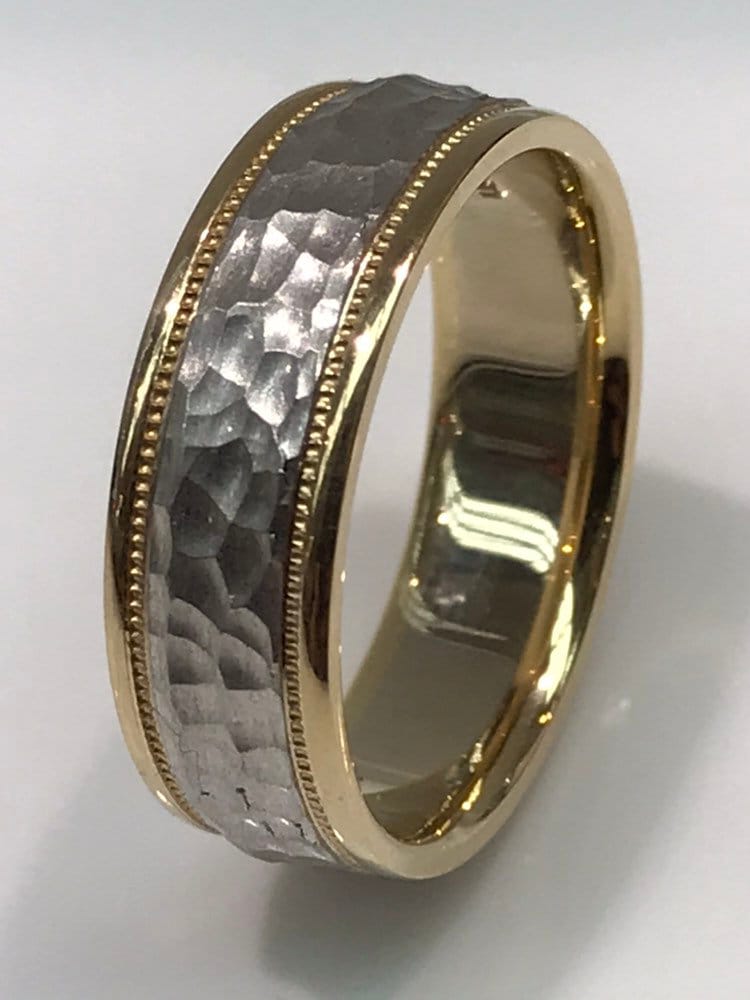 Ehering Mit Gehämmertes Design in 14K Weiß - Und Gelbgold, Ehering, Unisex Band, Gelb - Weißgold, Muster von KaLaiWong