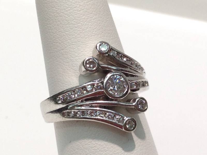 Ausgefallener Diamant Ring Aus 585Er Weißgold, Ring, Cluster Für Die Rechte Hand, Statement Diamanten von KaLaiWong