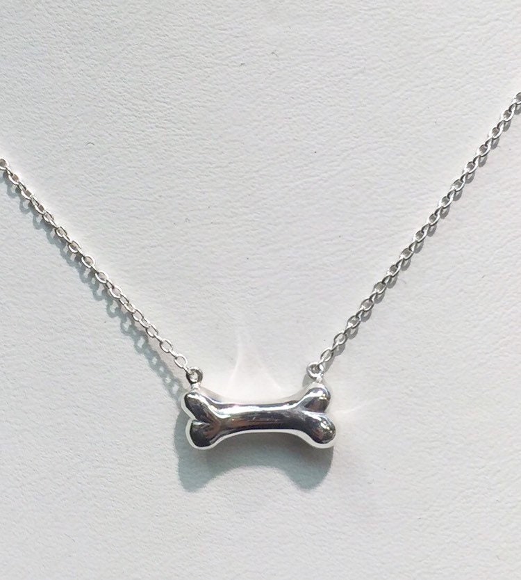 Handgemachte Silber 3D Knochen Halskette, Hundeknochen Motiv Hundeliebhaber Orthopädie, Knochen, Femur von KaLaiWong