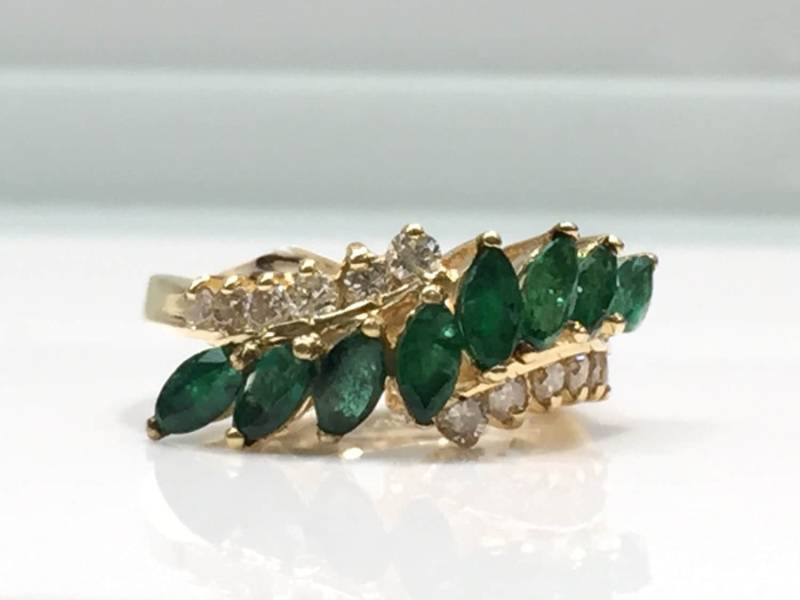 Smaragd Und Diamant Ring in 14K Gold, Vintage Gelbgold von KaLaiWong
