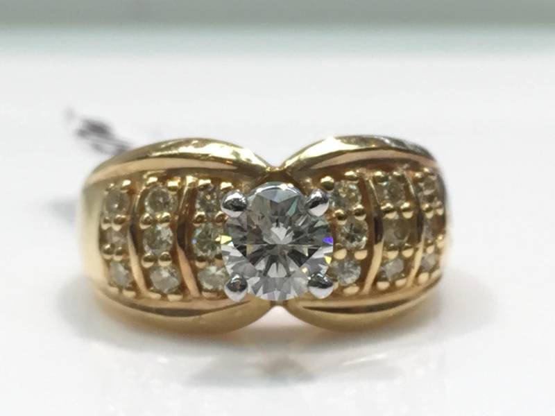 Vintage 14K Gold Handgemachte Verlobungsring, Diamant-Verlobungsring, Diamantring von KaLaiWong