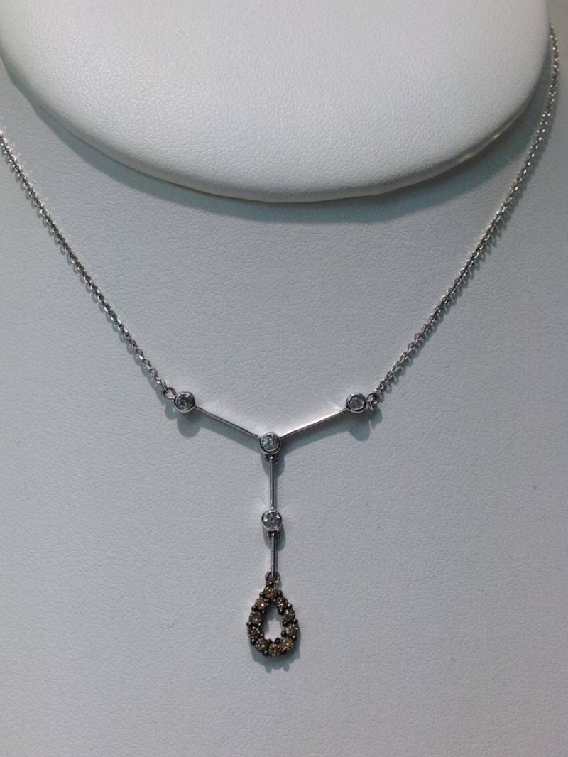 Weiß Und Champagner Diamant Halskette in 14K Gold von KaLaiWong