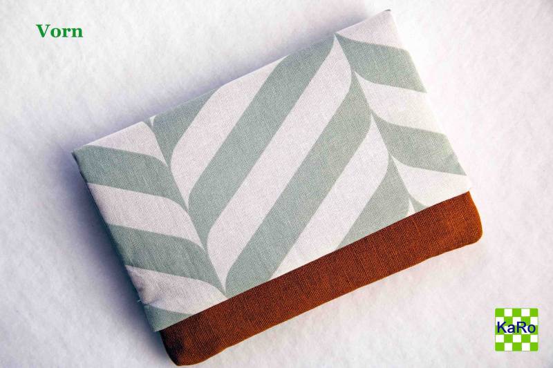 Mutterpasshülle Mit 2 Fächer Personalisiert, Reißverschluss, Mutterpass Hülle, Mutterpass, Schutzhülle Stoff A.u. Maison von KaRoVonKathrin