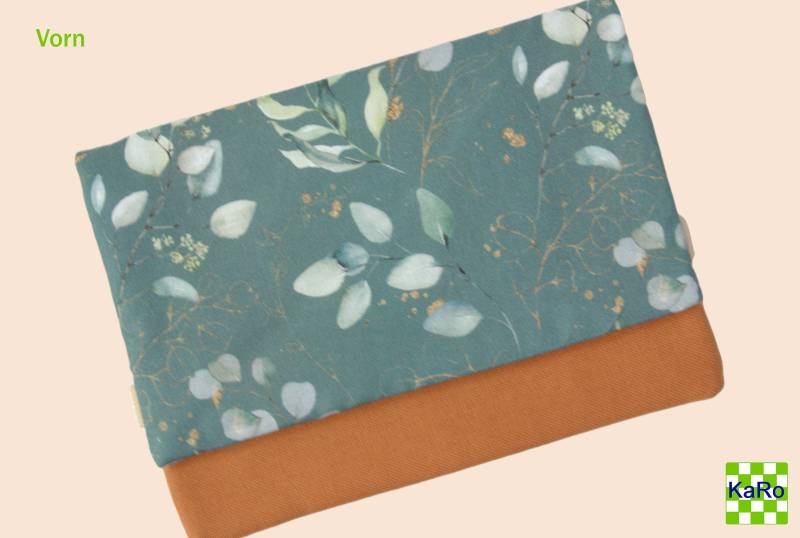 Mutterpasshülle Mit 2 Fächer Personalisiert, Reißverschlussfach, Mutterpass Hülle Mutter Kind Pass, Schutzhülle, Stoff Eukalyptus Grün/Braun von KaRoVonKathrin