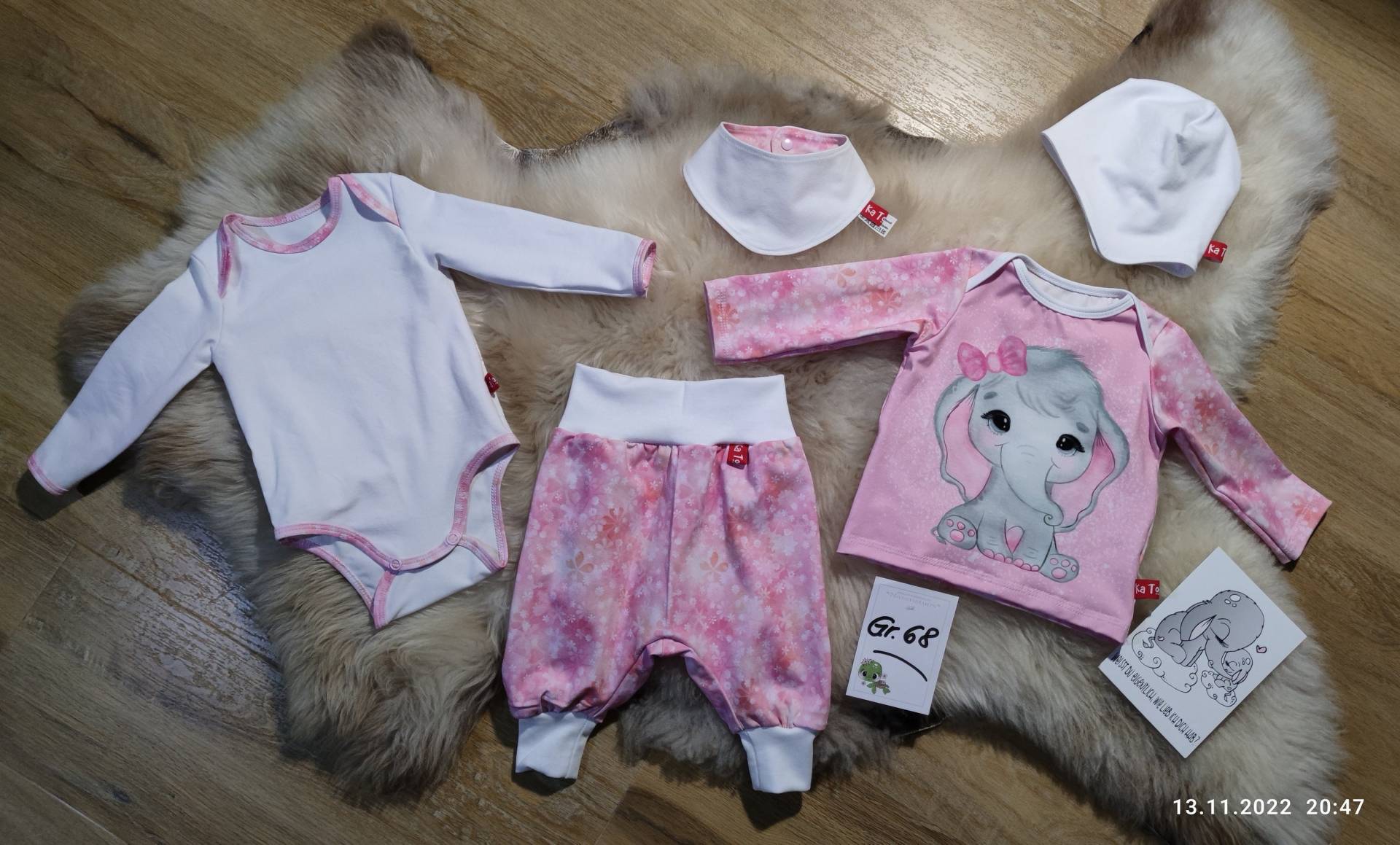 Set Neugeborene, Handmade, Babys , Babykleidung, Pumphose, Pumpi, Langarmshirt, Body, Mütze, Tuch, Set, Coming Home 5 - Teiliges von KaTonkelBoutique