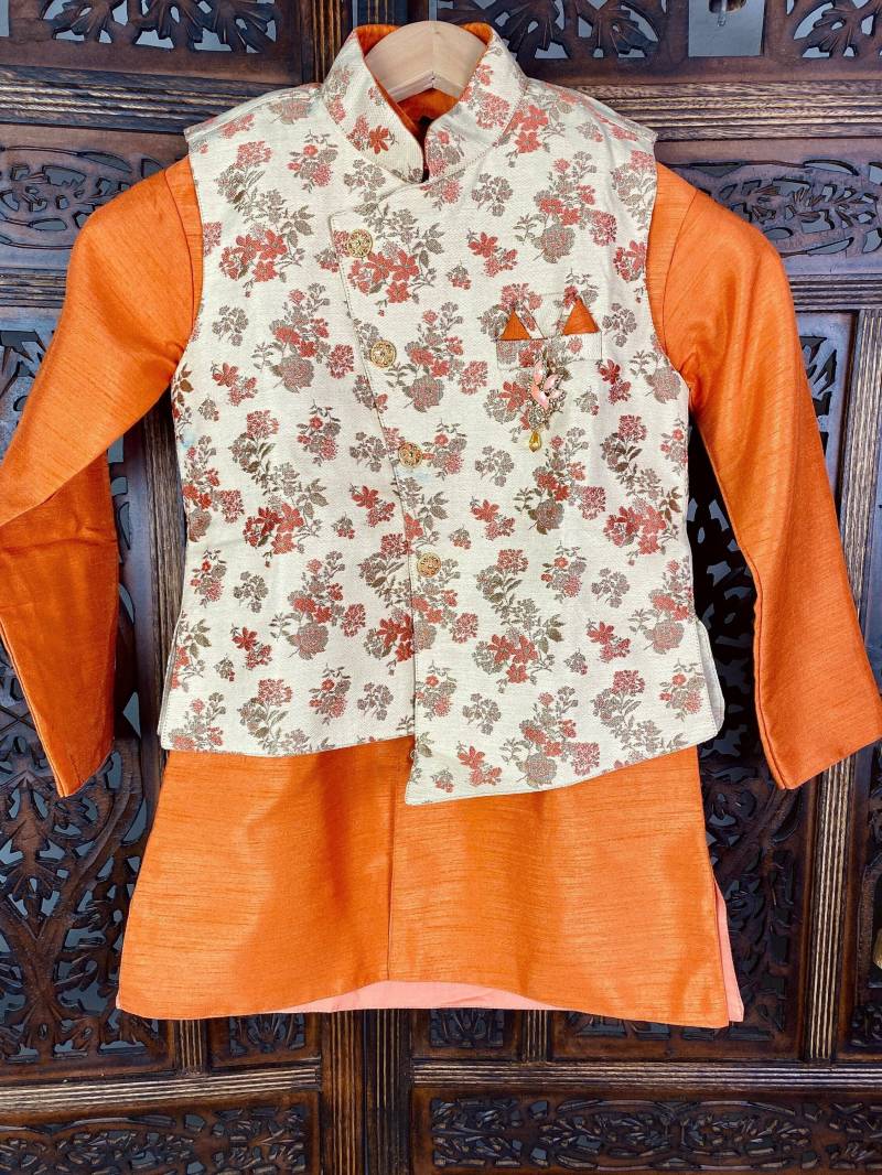 Größe 9 | Jungen 3stk Kurta Pyjama Mit Jacke in Floral Muster Kinderkleidung Ethno Kleidung Kaash Kollektion von KaashCollection