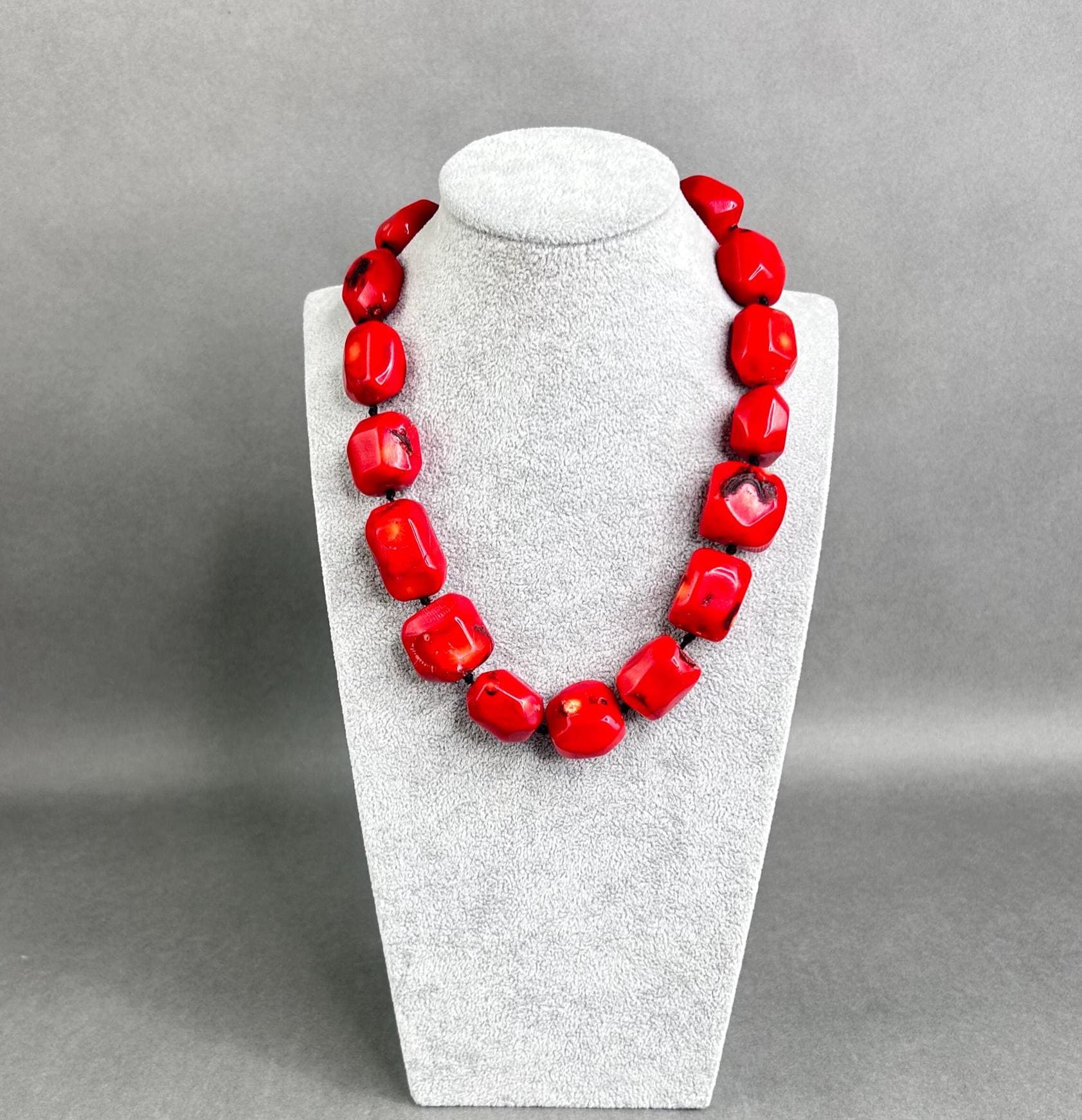 Bambus Koralle Halskette Aus Großen Roten Korallenzweigen -Bamboo Koralle, Länge 42 cm von KabinettBerlin