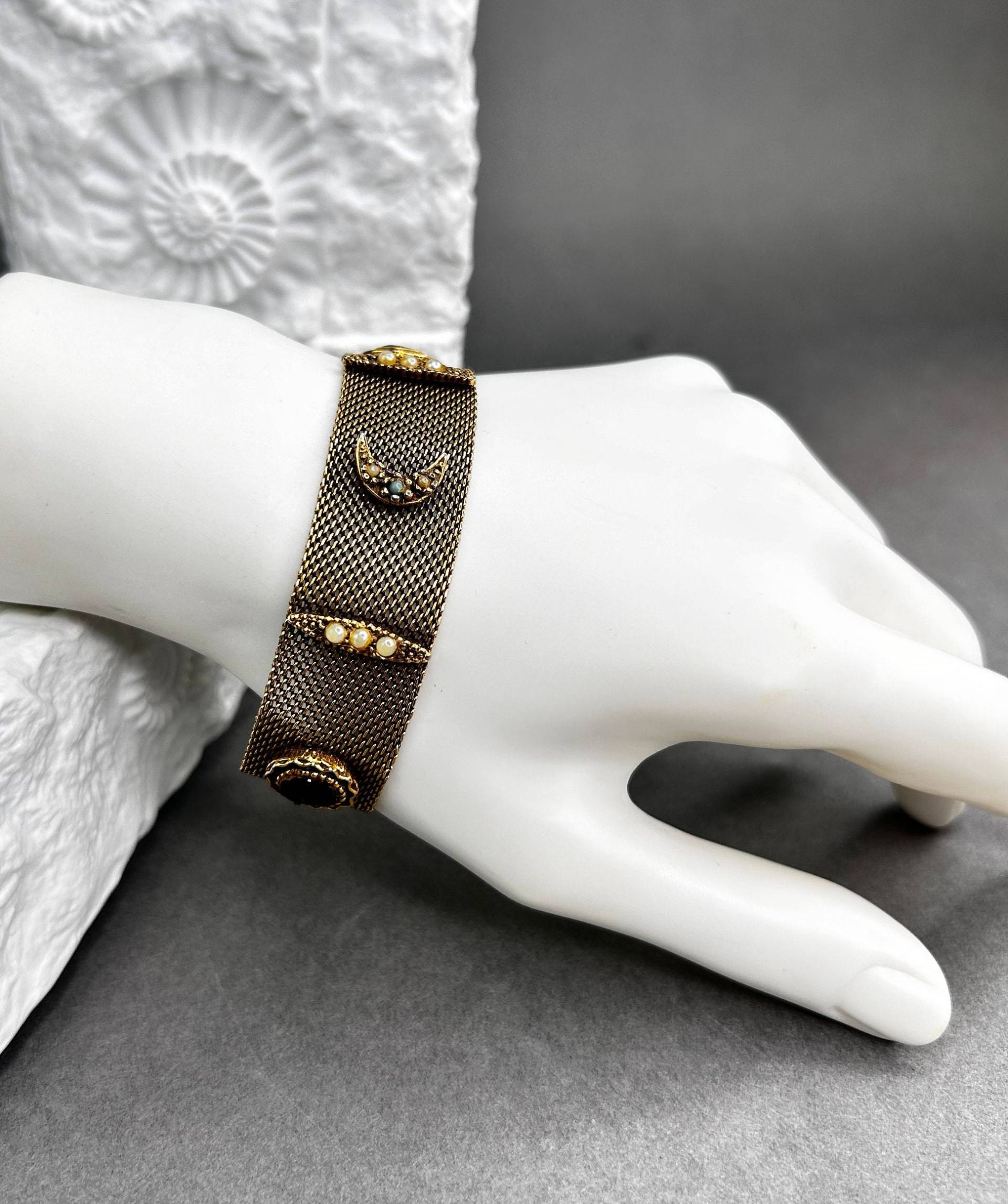 Goldette Ny Stil Vintage Goldfarbenes Mesh Armband Mit Kunstperlen Und Rubinroten Glaskristallen von KabinettBerlin