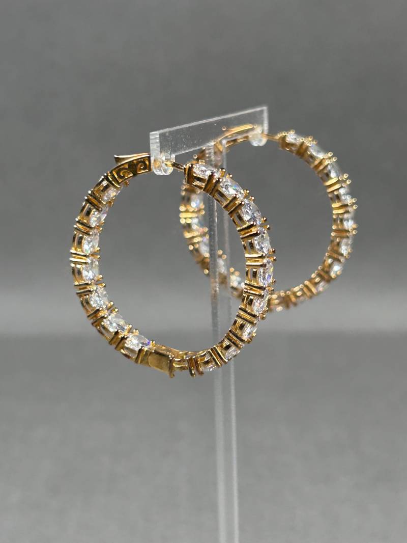 Statement Dk 925 Hoop Ohrringe Mit Klaren Strasssteinen von KabinettBerlin