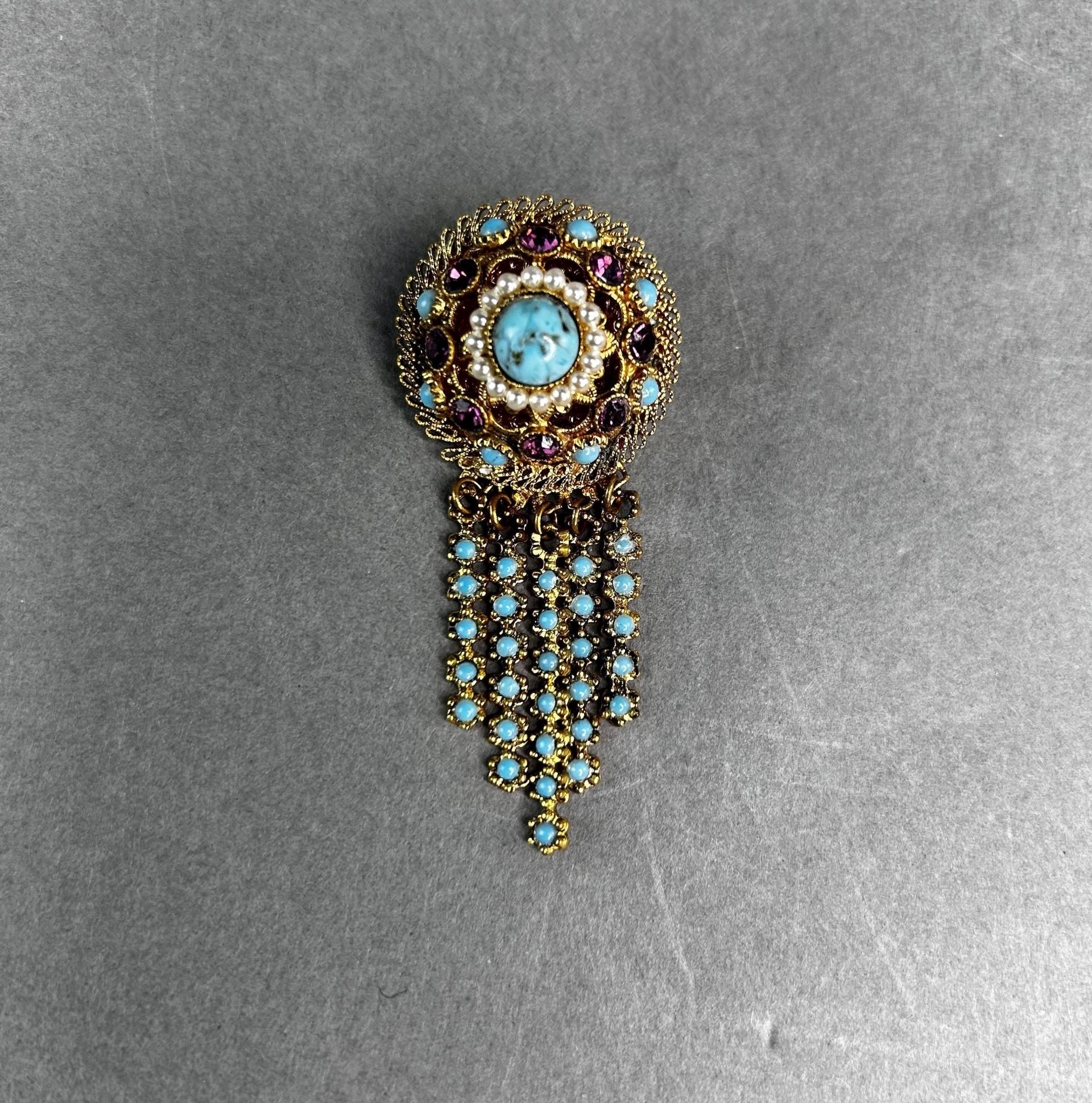 Vintage Filigrane Goldfarbene Brosche Qualle Mit Türkisimitation von KabinettBerlin