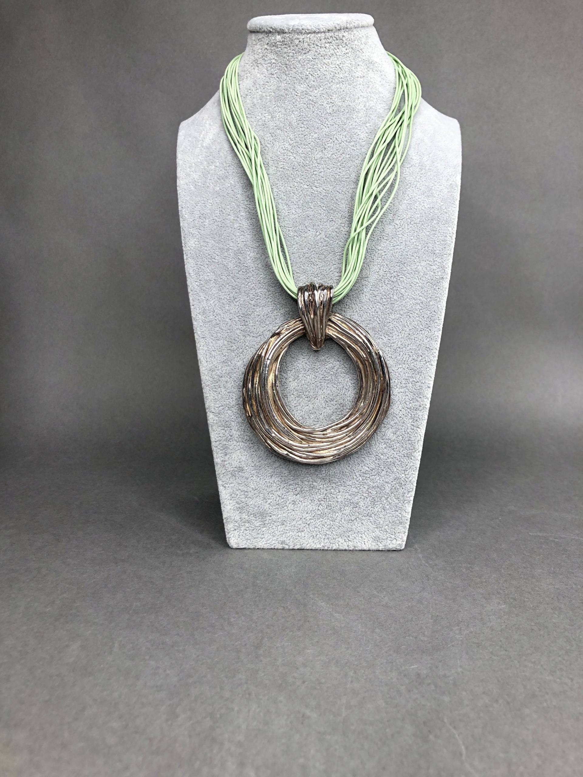 Vintage Israel Silber Handgearbeiteter Anhänger Drahtspule von KabinettBerlin