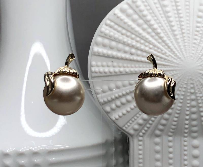 Vintage Marvella Ohrklips Äpfeln Mit Faux Pearl Vintage Marvella Ohrklips Äpfeln Mit Faux Pearl von KabinettBerlin