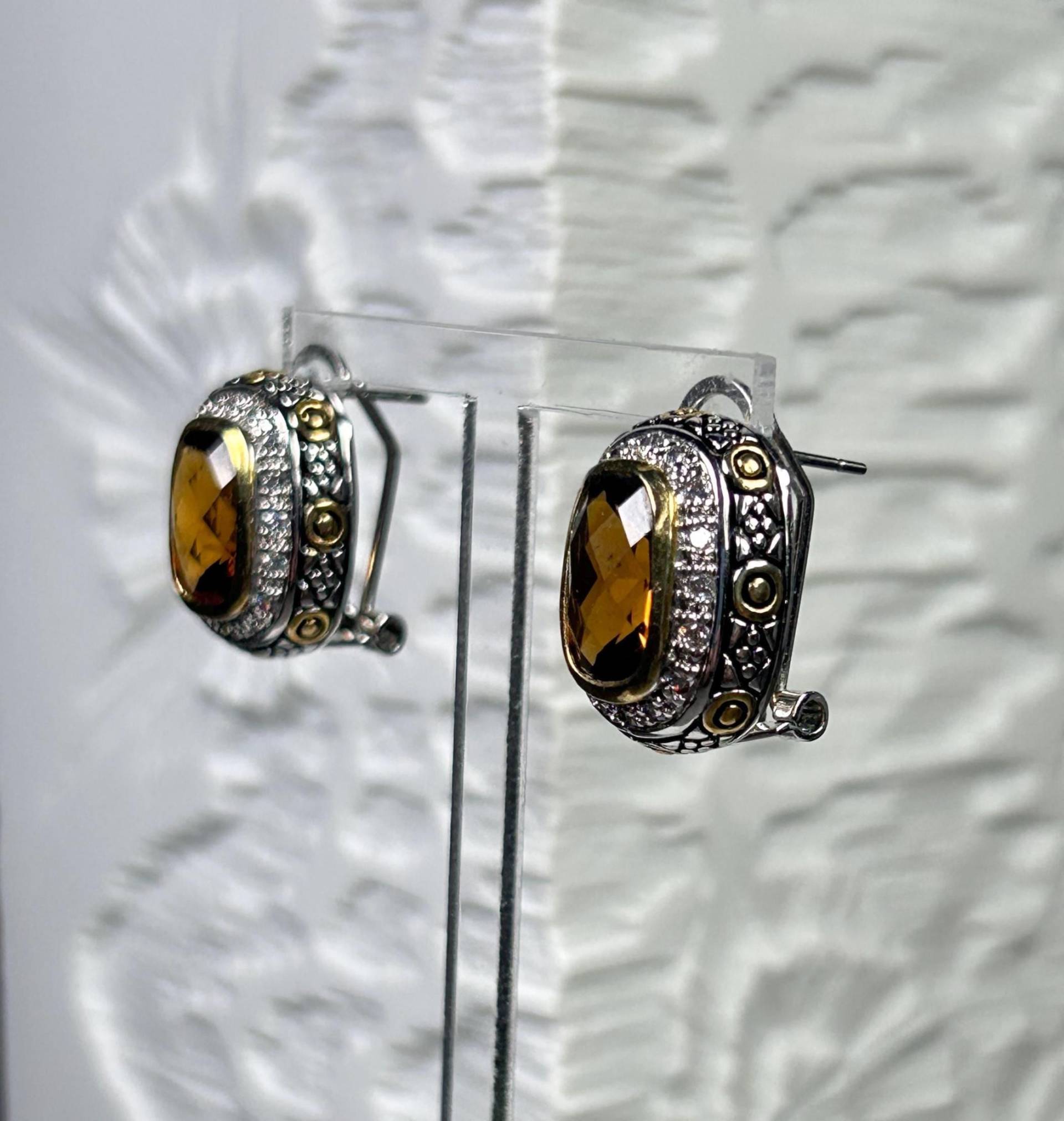 Vintage N China Signierte Ohrringe/Ohrstecker Mit Cubic Zirkonia von KabinettBerlin