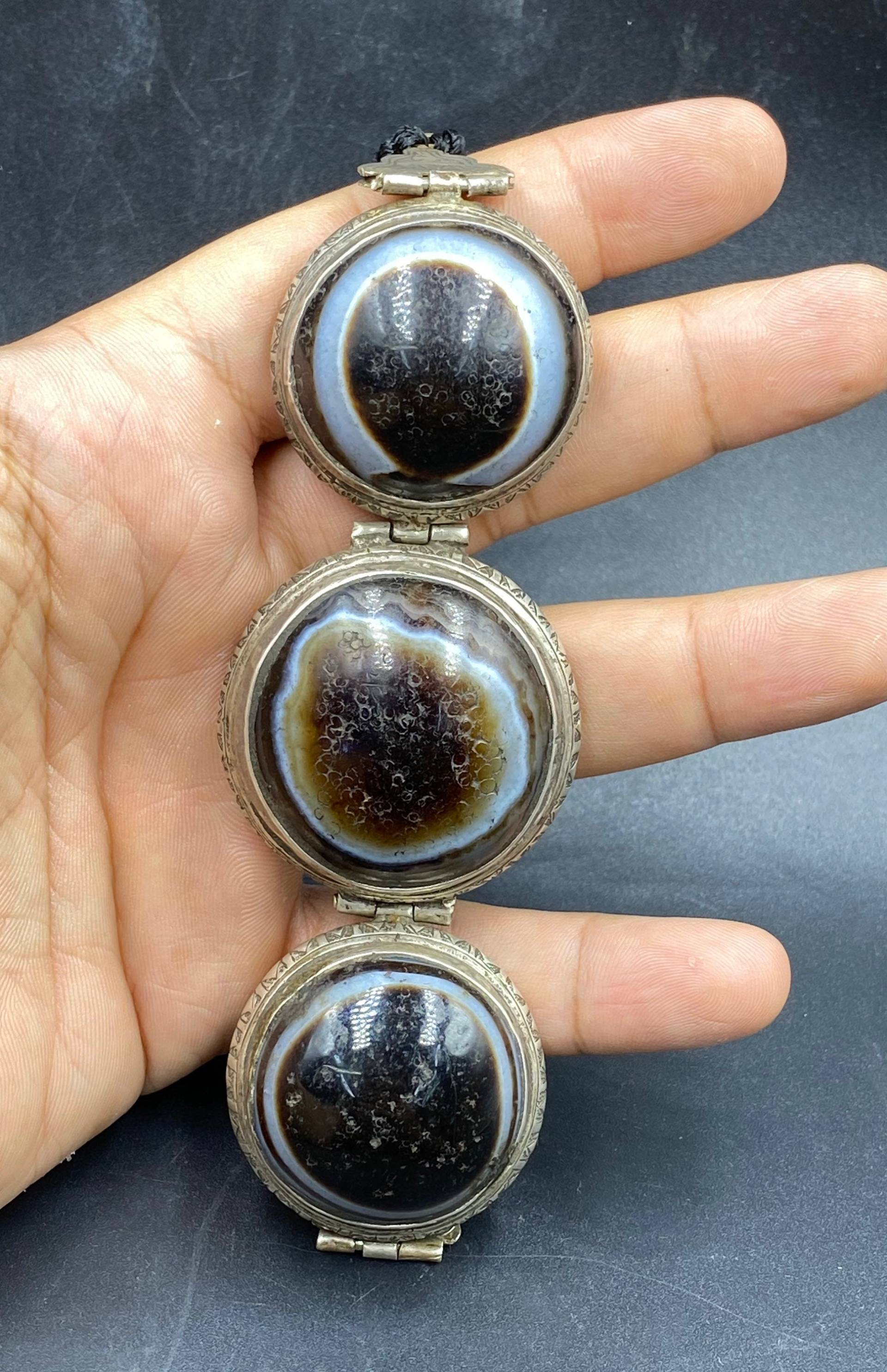 Wunderschönes Wunderschönes Einzigartiges Altes Suleimani Aqeeq Massives Silber Armband von Kabulemporium