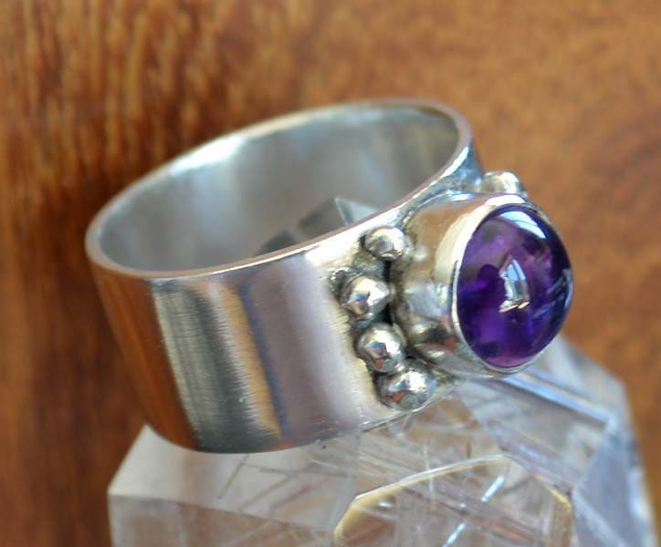 Handgemachte Silber Amethyst Ring von KachaStones