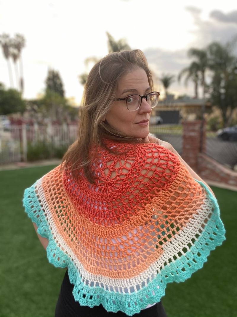 Sea Breeze Schal, Damen S/M Weste, Mandala Boho Hippy Bunte Häkelweste, Konzert Strand Vertuschung, Kreis Weste Sea Breeze Schal, Damen S/M Weste, Mandala Boho Hippy Bunte Häkelweste, Konzert Strand Vertuschung, Kreis Weste von KadieCrochets