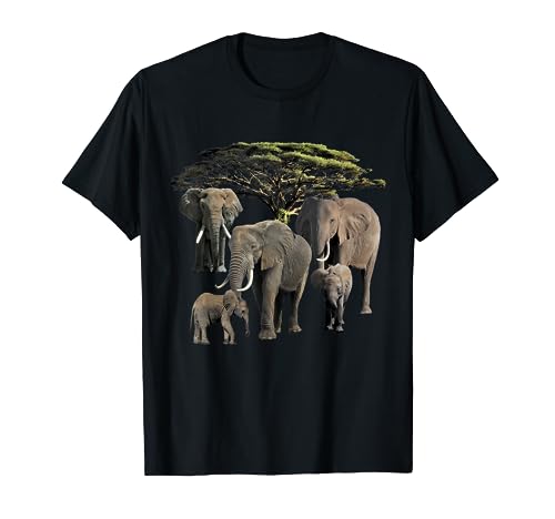 Elefanten Mamas mit Babies in Kenia / Afrika T-Shirt von Kadzo