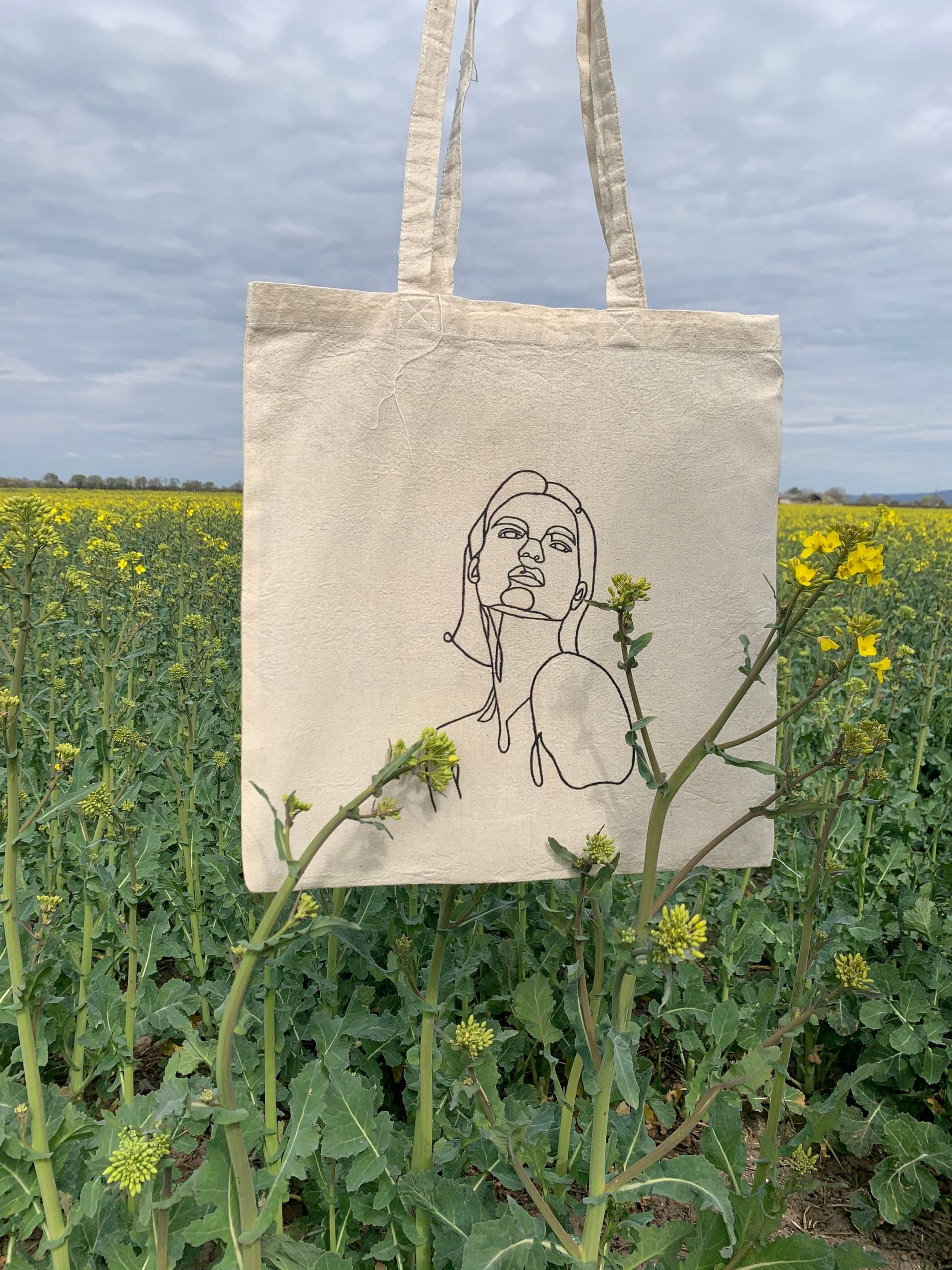 Jutebeutel | Stofftasche Frau Tragetasche |One Line Jutebeutel | Stofftasche Frau Tragetasche |One Line von KaedeCrafts