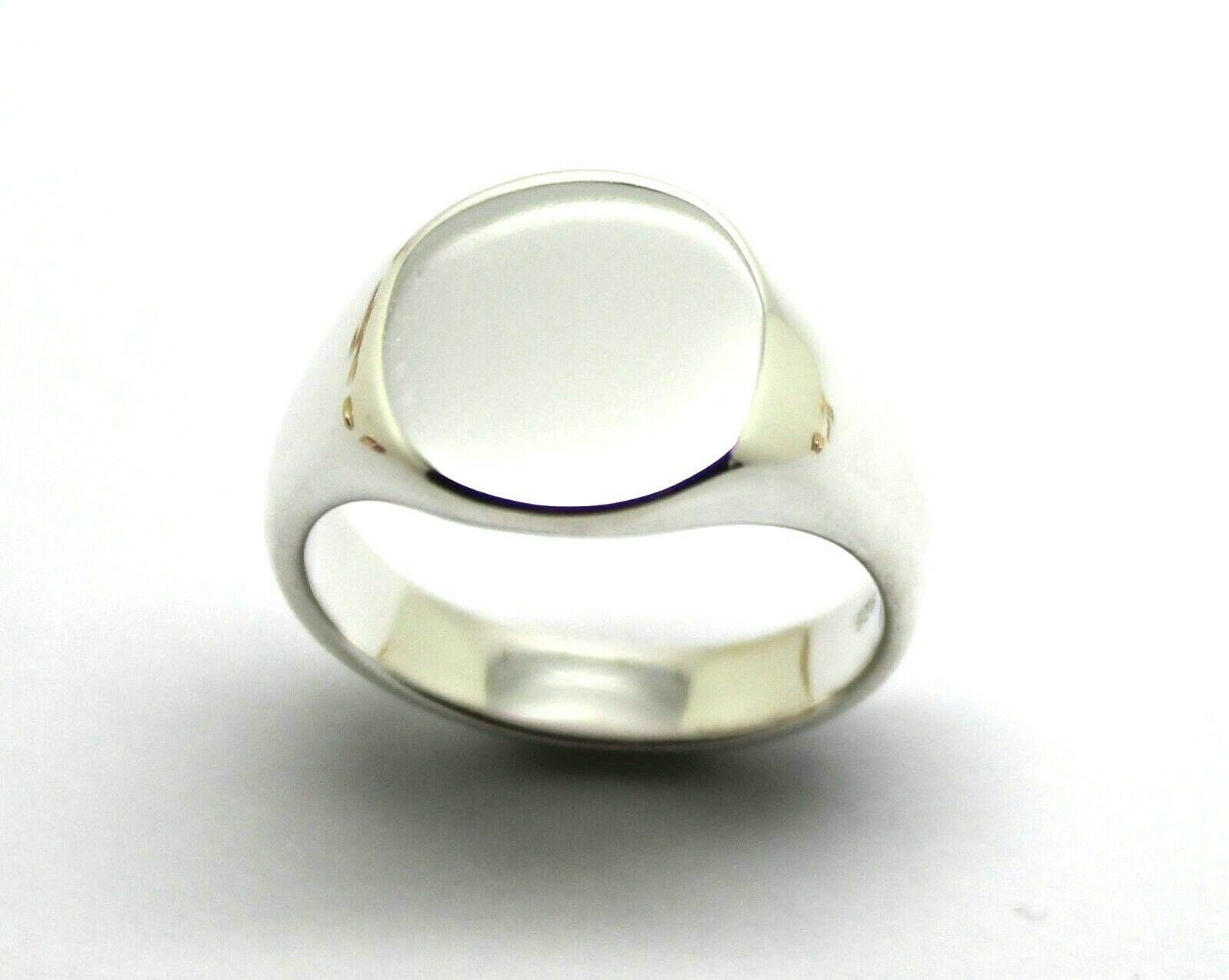 Echte Neue Größe J Sterling Silber 925 Oval Signet Ring Gravur Verfügbar Echte Neue Größe J Sterling Silber 925 Oval Signet Ring Gravur Verfügbar von KaedesignsJewellery
