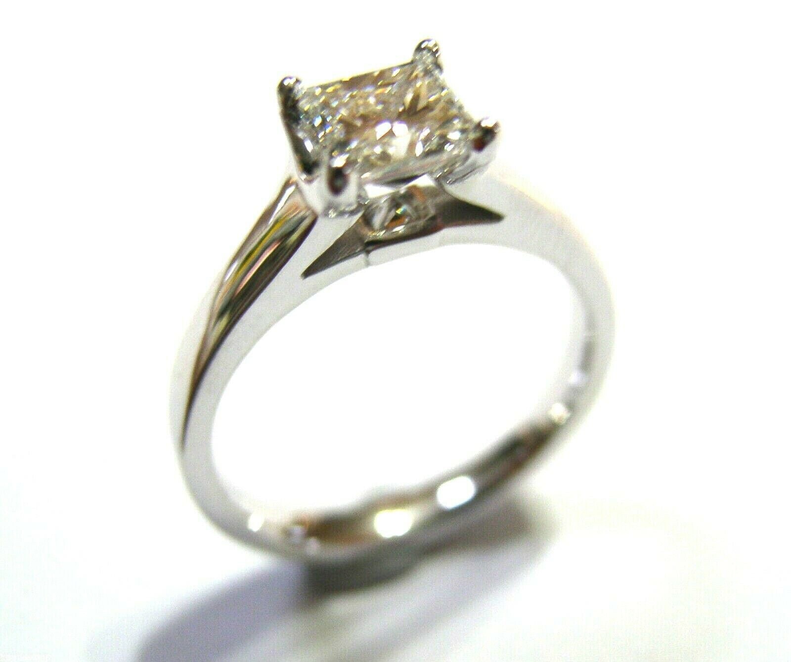 Kaedesigns Neuer Echter 18Ct 750 Weißgold 1Ct Prinzessin Cut Verlobungsring von KaedesignsJewellery